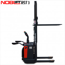 諾力NOBLIFT全電動(dòng)堆高車PSB12